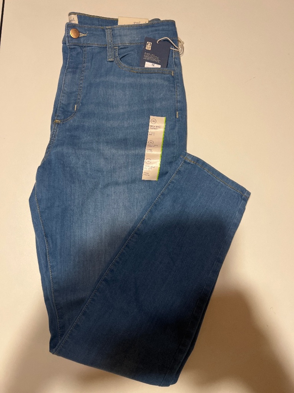 Woman’s universal threads skinny jeans